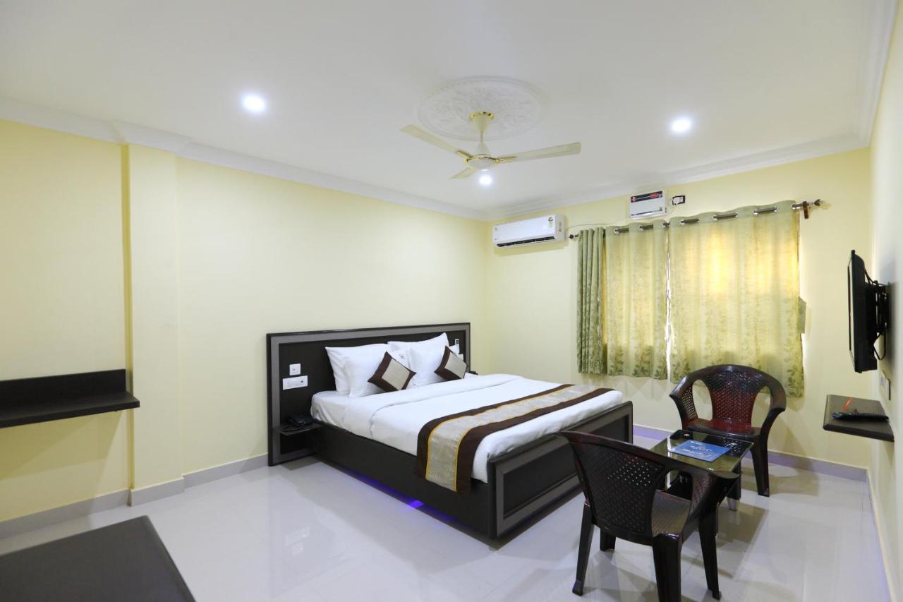 Hotel Sal Inn - Near Airport Chennai Exteriör bild