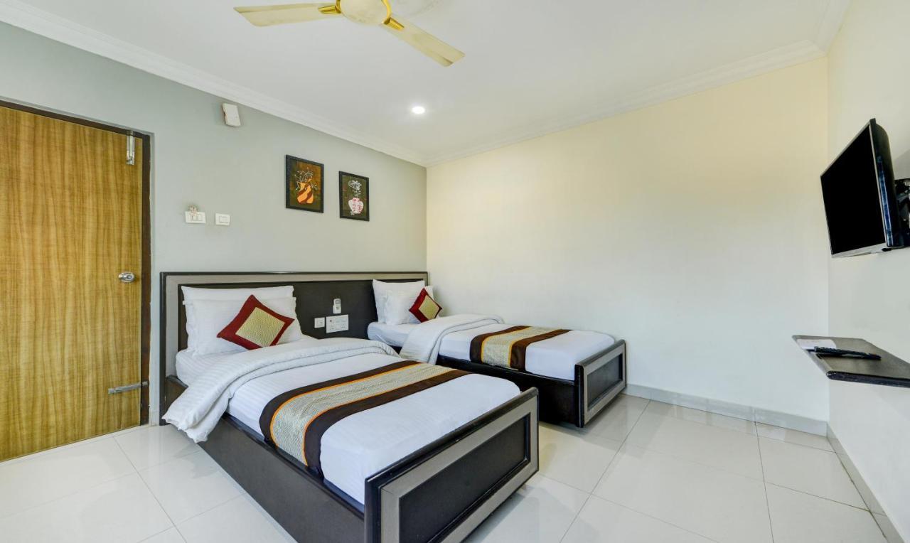 Hotel Sal Inn - Near Airport Chennai Exteriör bild