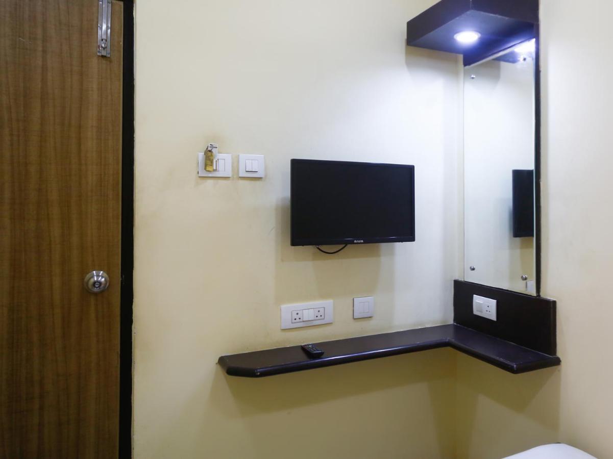 Hotel Sal Inn - Near Airport Chennai Exteriör bild